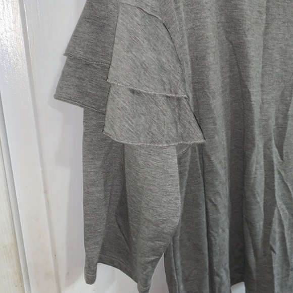 🎅 SPORTELLE Gray Ruffle 3/4 Sleeves Comfy Top NWT 3X - Picture 6 of 14